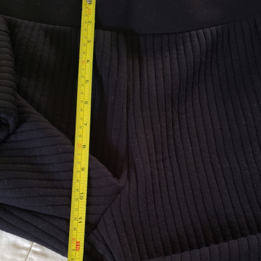 NWOT T Tahari Wide Leg Pull-On Trouser Stretchy Black Pants Size Medium Like New - Picture 9 of 13